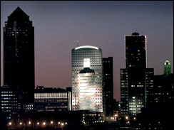 Des Moines skyline at dusk, Iowa